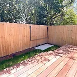 Charming 1Br Retreat Next To Uc