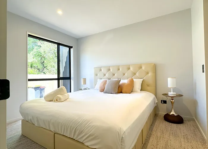 Charming 1Br Retreat Next To Uc