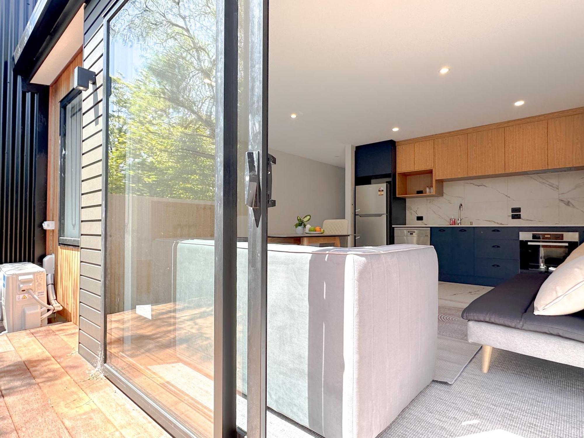 Charming 1br Retreat Next To Uc Apartment Christchurch